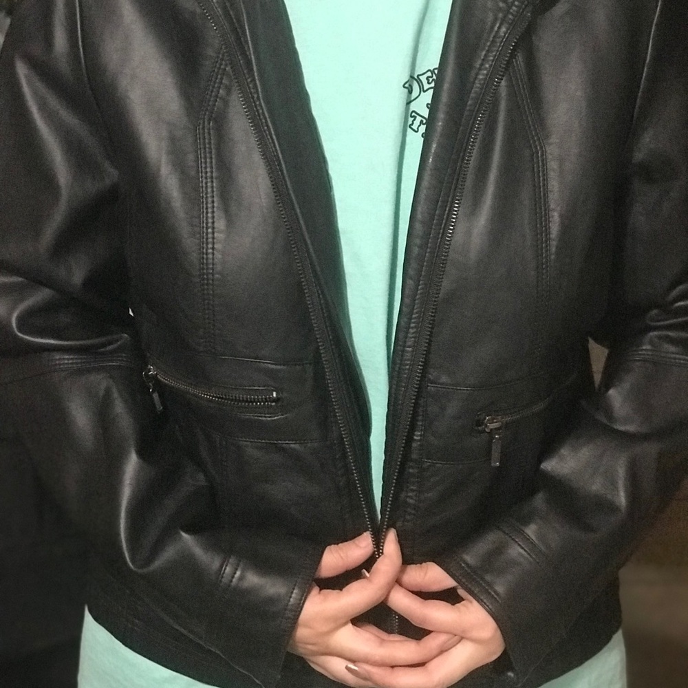 Jacket - Picture 2 of 5
